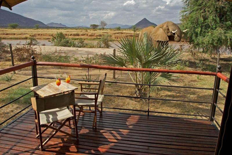 Отель Ashnil Samburu Camp Экстерьер фото